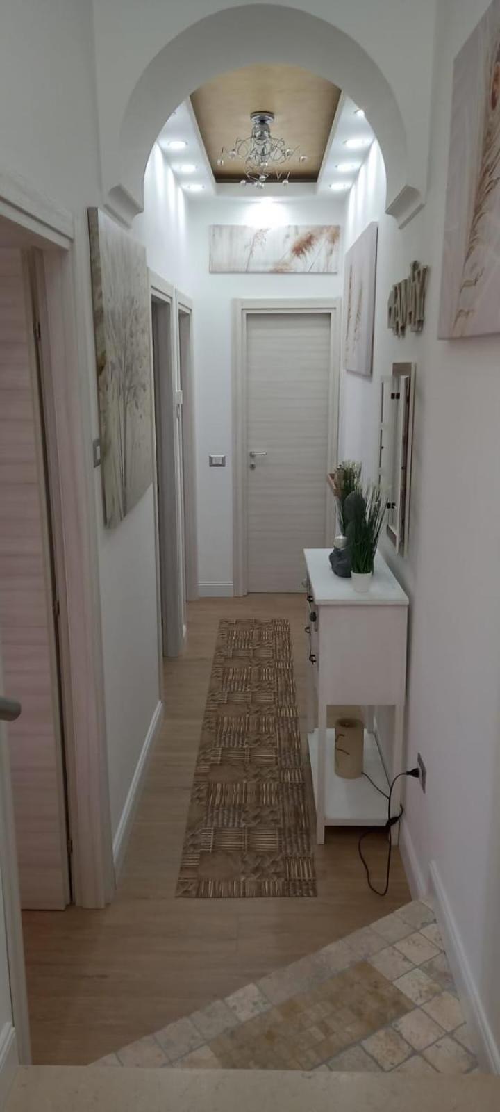 My Family Intero Appartamento Con Parcheggio Privato ポテンツァ エクステリア 写真